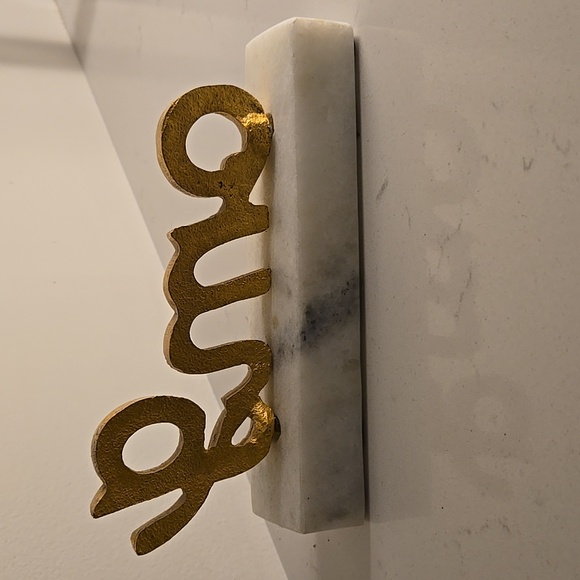 Omg Sign - Picture 3 of 4